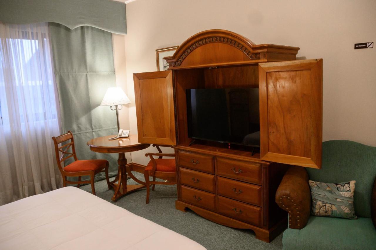 Granados Park Hotel Асунсьон Экстерьер фото