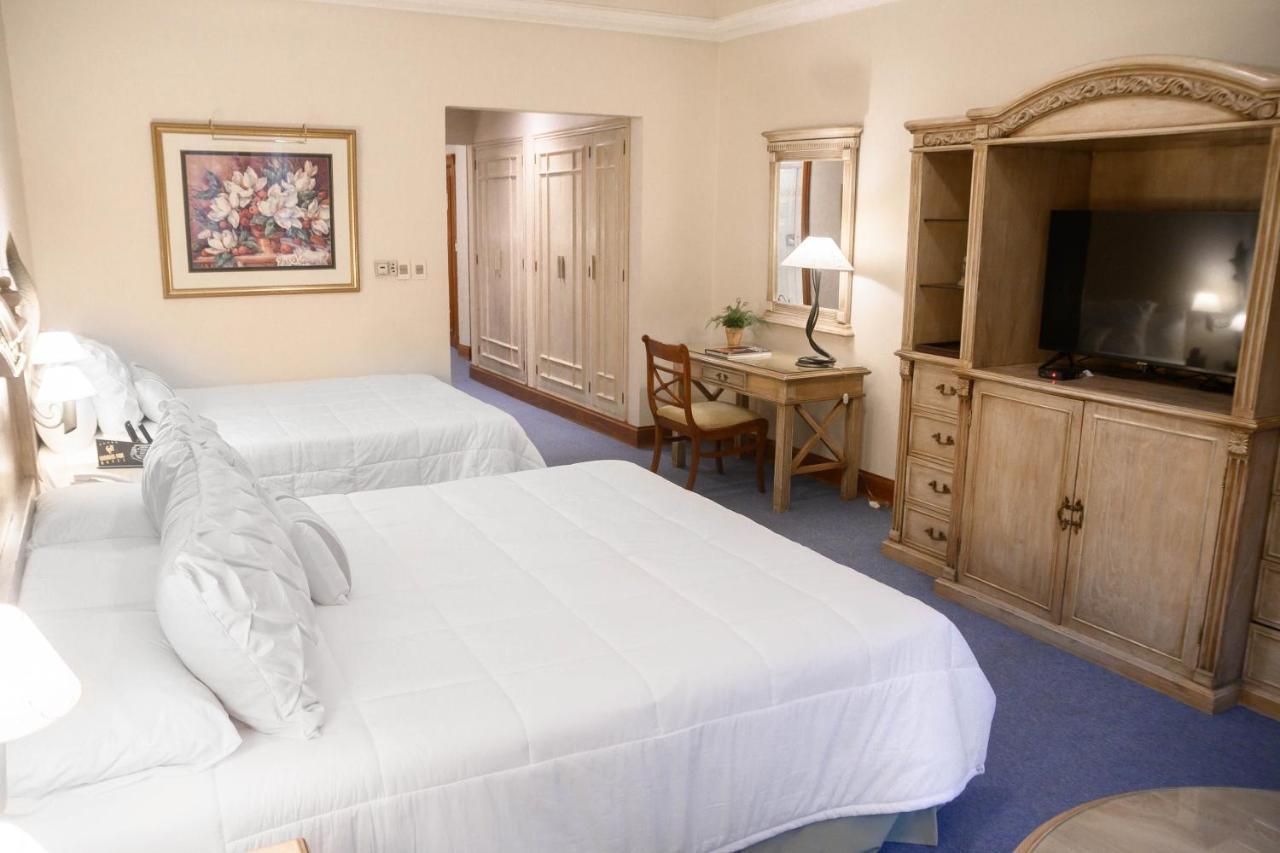 Granados Park Hotel Асунсьон Экстерьер фото